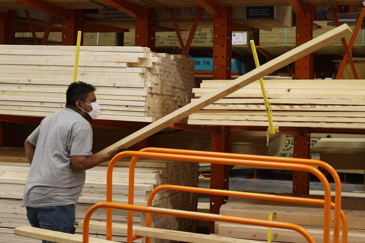 Lumber prices plunge 40 percent since May’s record high