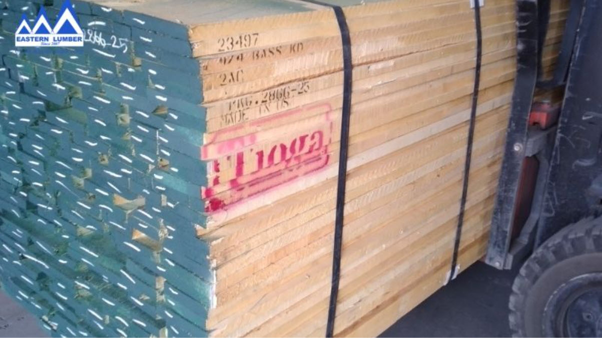 Kiện gỗ Đoạn nguyên đai được giao đến khách hàng