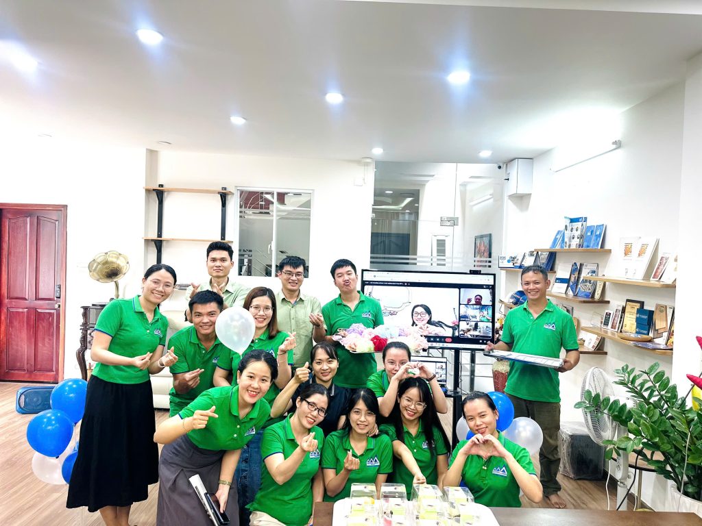Chị em Gỗ Phương Đông 20/10/2026